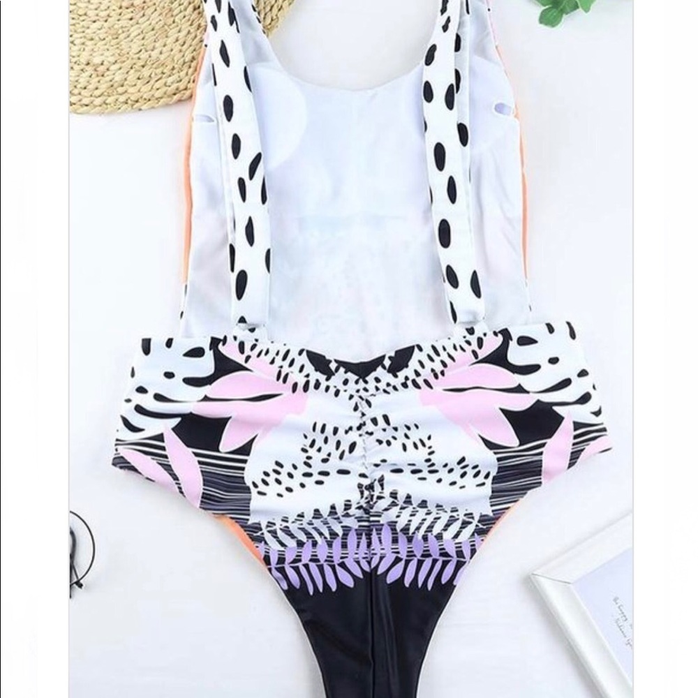 I left! NEW Backless Animal print monokini swimsuit - Picture 5 of 9